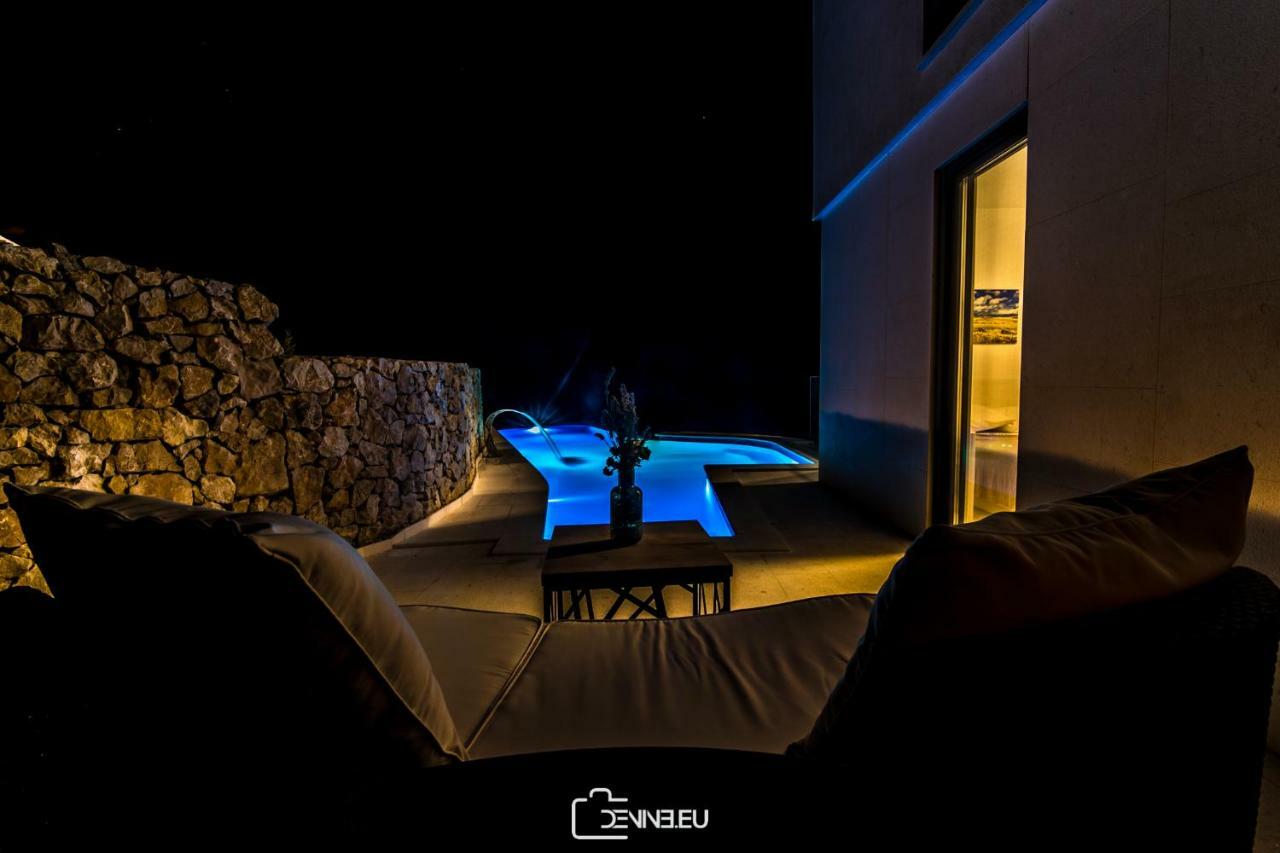 Villa Madomi Kustići エクステリア 写真