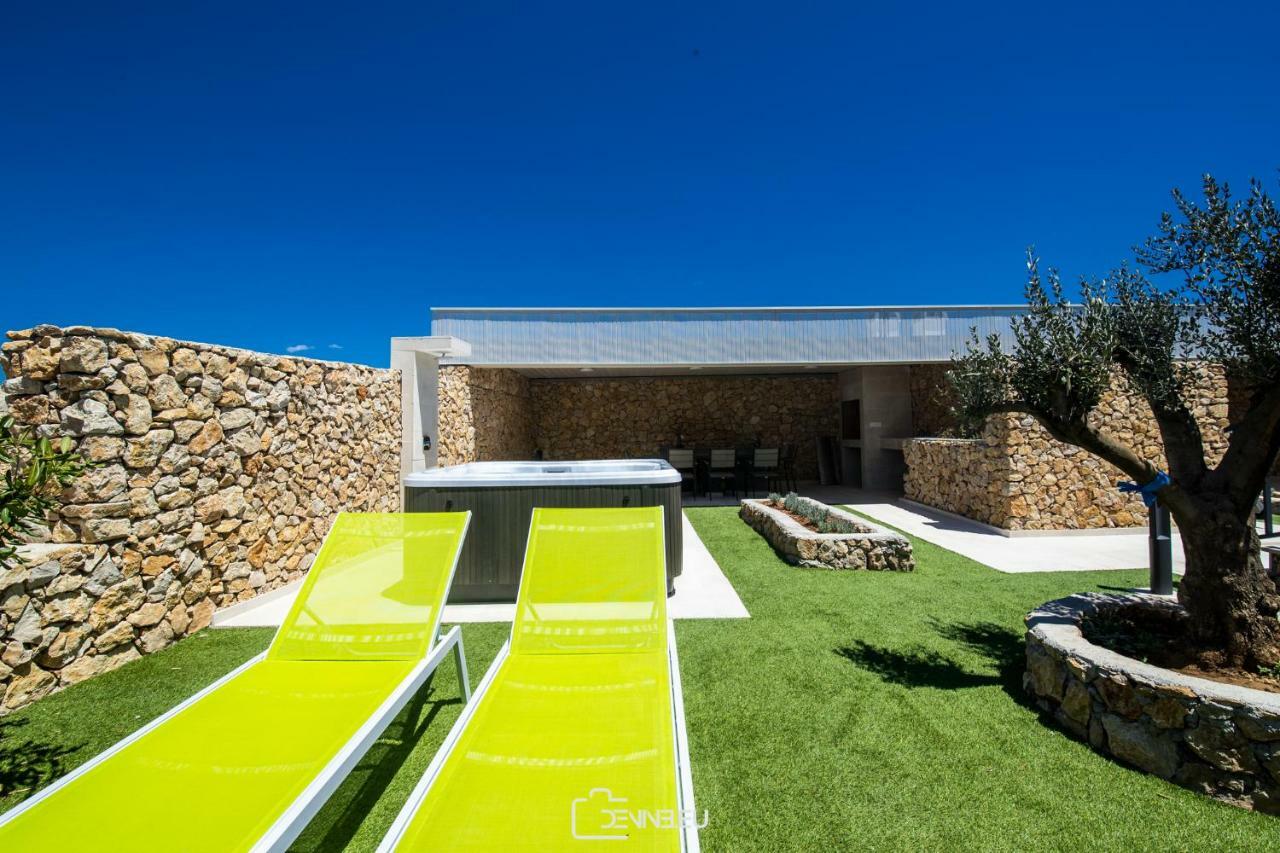 Villa Madomi Kustići エクステリア 写真